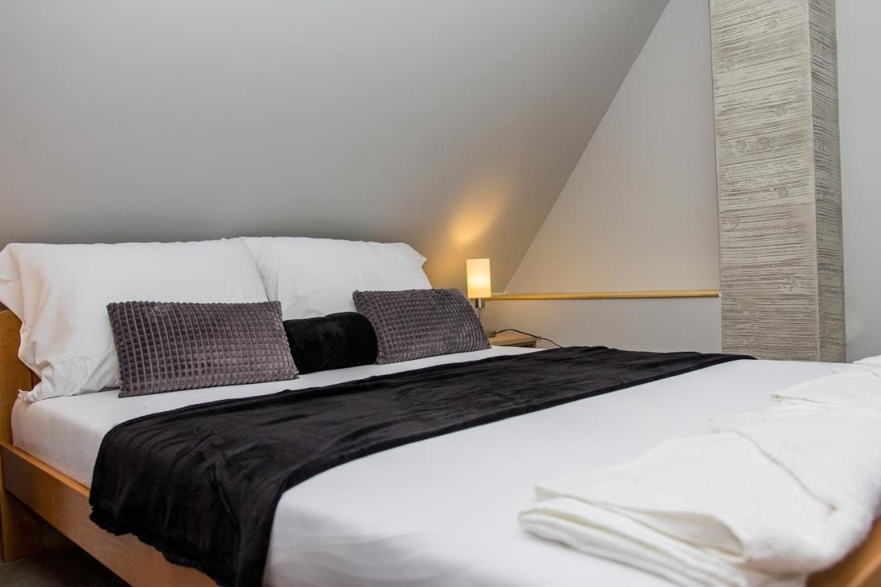 Feher Akac Guest House Palic Ngoại thất bức ảnh