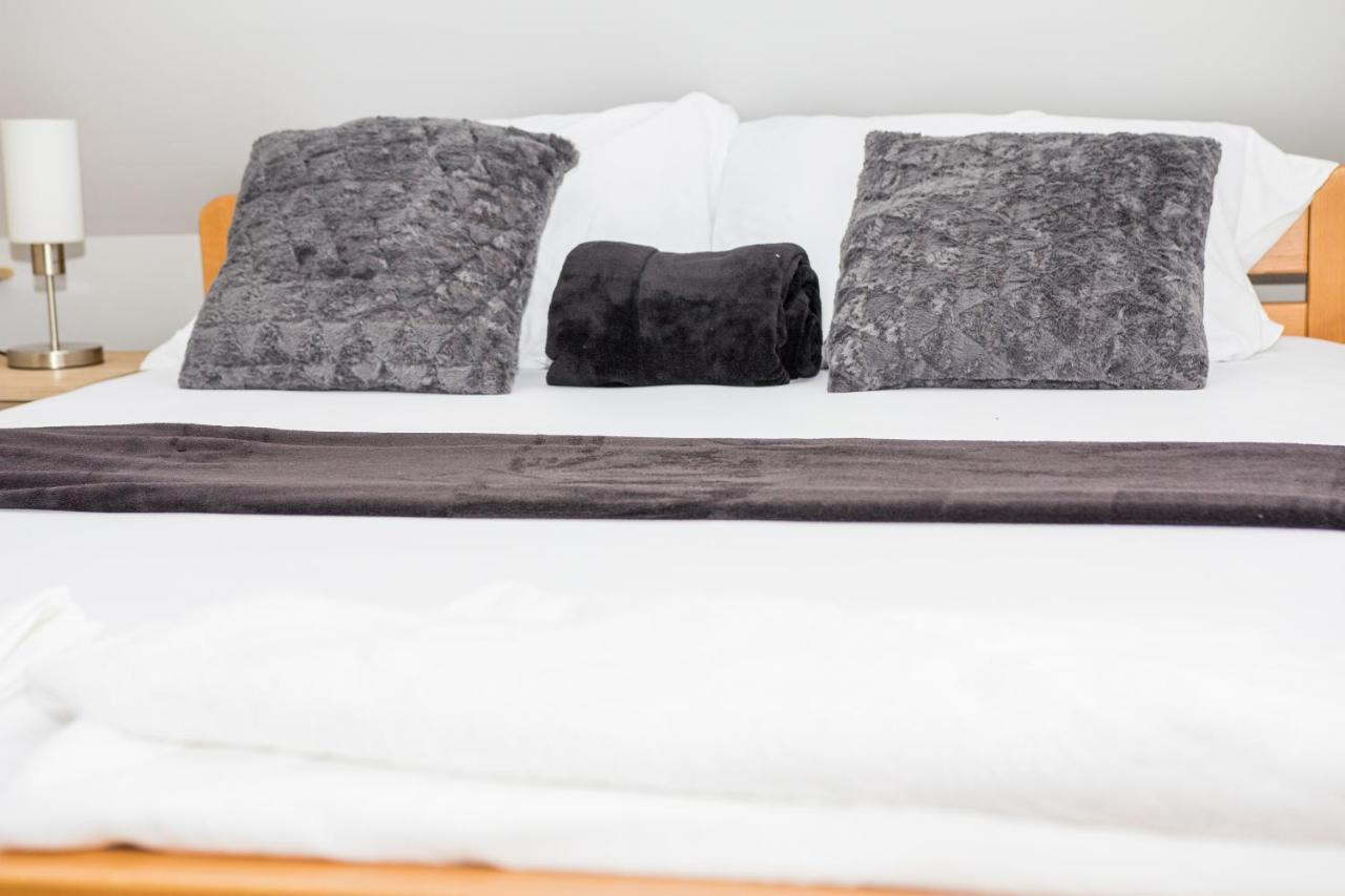 Feher Akac Guest House Palic Ngoại thất bức ảnh