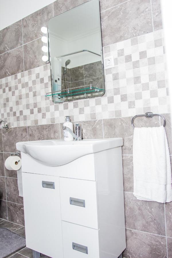 Feher Akac Guest House Palic Ngoại thất bức ảnh